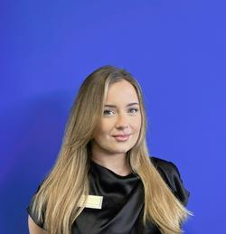 Charlotte Holdsworth.jpg