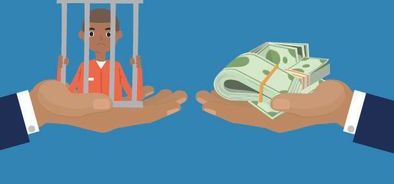 Hand with money and prisoner(bs363593455)_web .jpg
