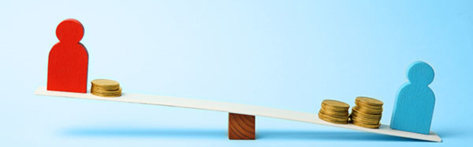 wage gap seesaw(bs300987217)_web .jpg 1
