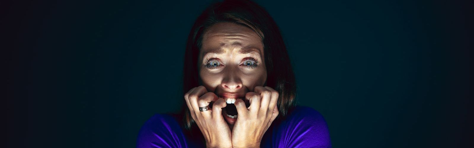shocked woman (bs398551952) .jpg