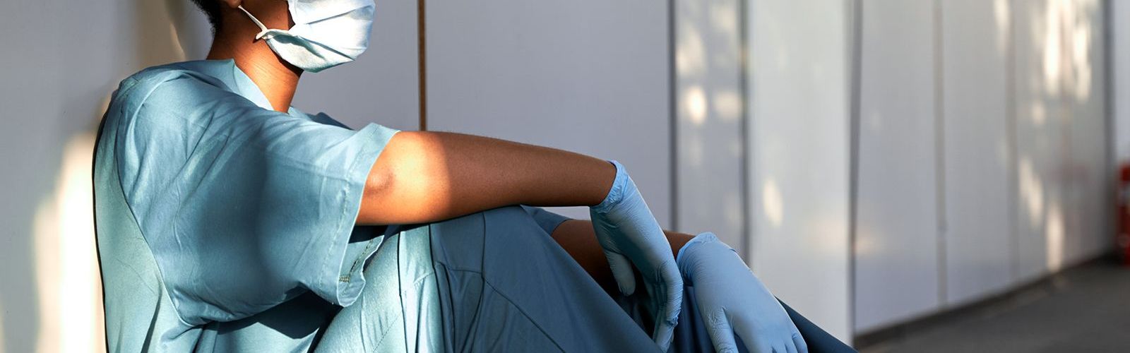 Exhausted-nurse (bs387310546).jpg