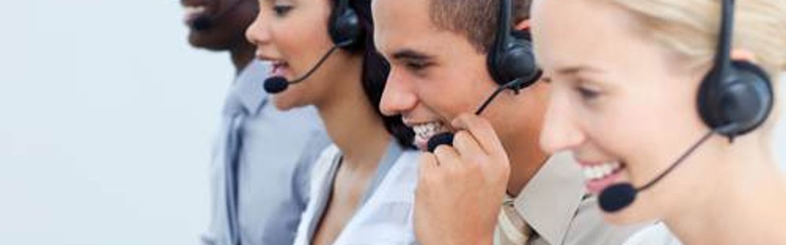 people on the phone lines_47301553_web_small_NOL.jpg