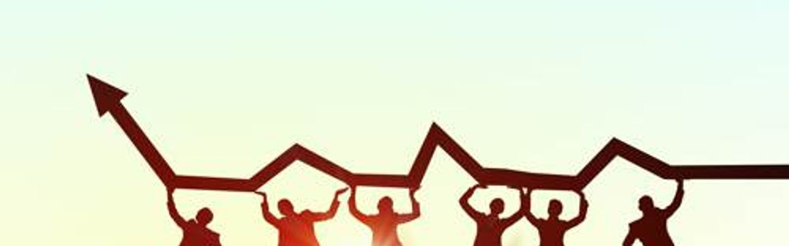 holding up upwards arrow_362816681_web_small_NOL.jpg