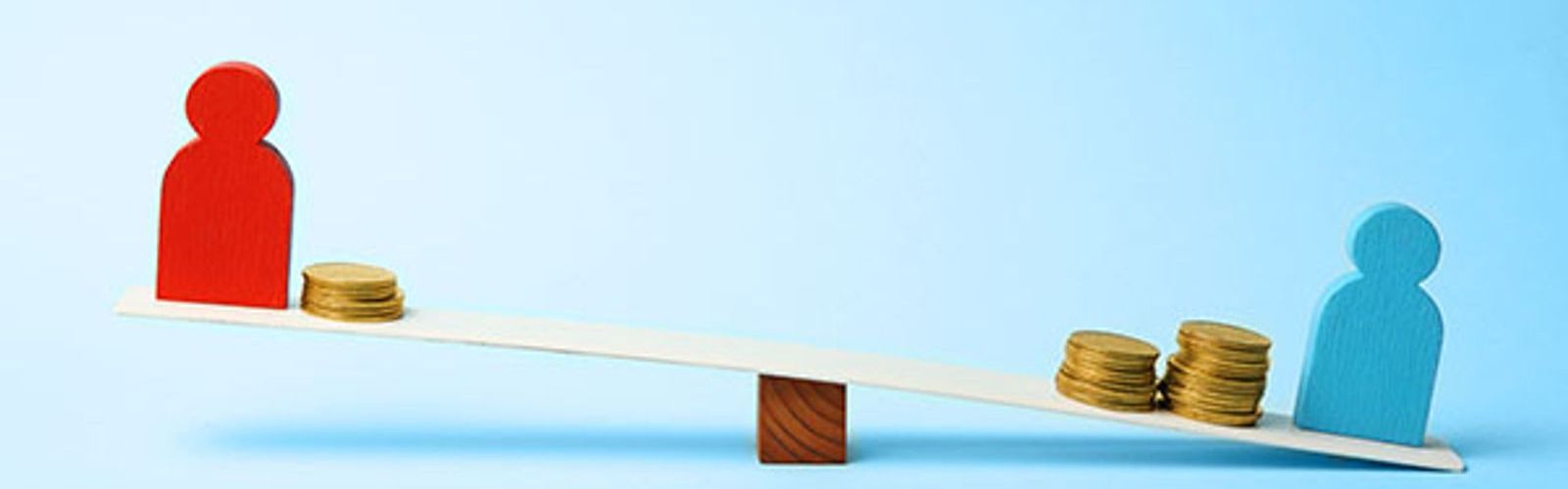 wage gap seesaw(bs300987217)_web .jpg