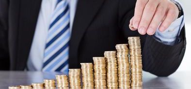 stacking money_143940817_web.jpg