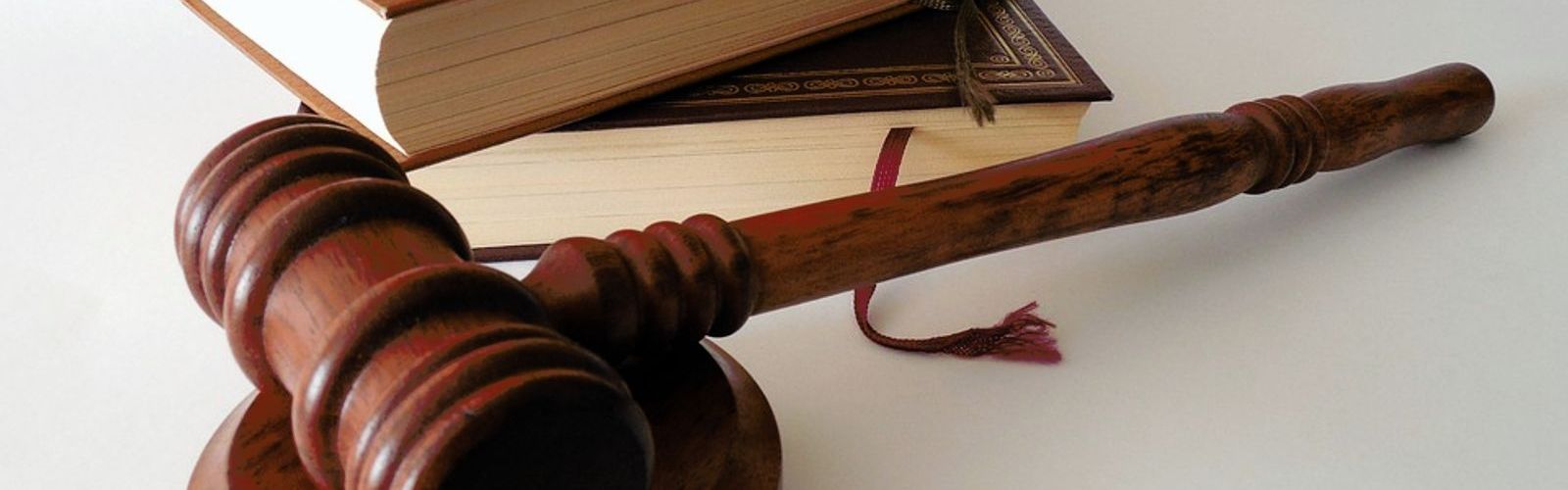 hammer-gavel-law-books.jpg